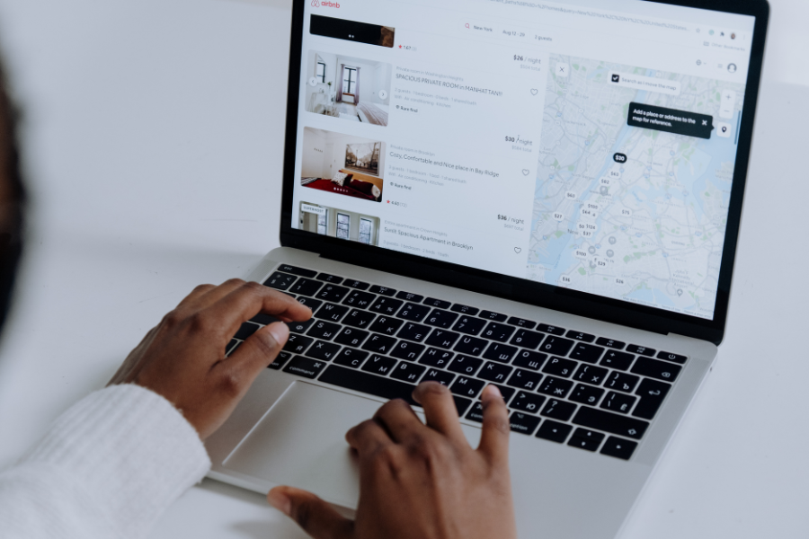 Airbnb Hosting Advice: How to Create a Listing That Attracts Guests